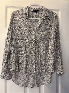 Velvet Heart Black and White Speckled Button-Down Shirt XS